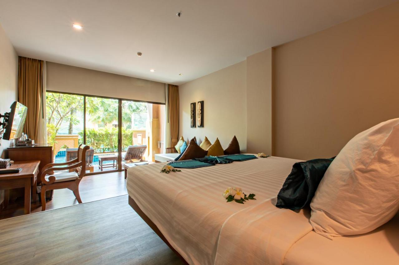 Rawai Palm Beach Resort - Sha Extra Plus Exterior foto