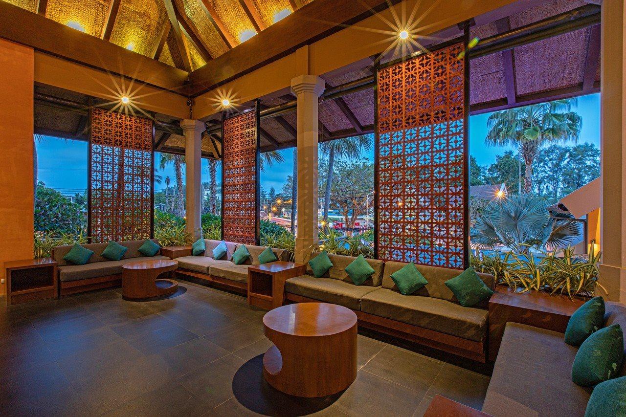 Rawai Palm Beach Resort - Sha Extra Plus Exterior foto