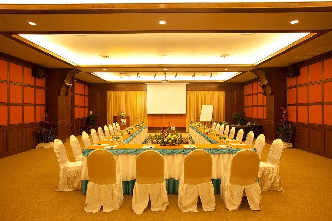 Rawai Palm Beach Resort - Sha Extra Plus Exterior foto