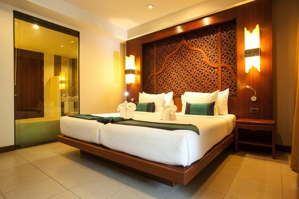Rawai Palm Beach Resort - Sha Extra Plus Exterior foto