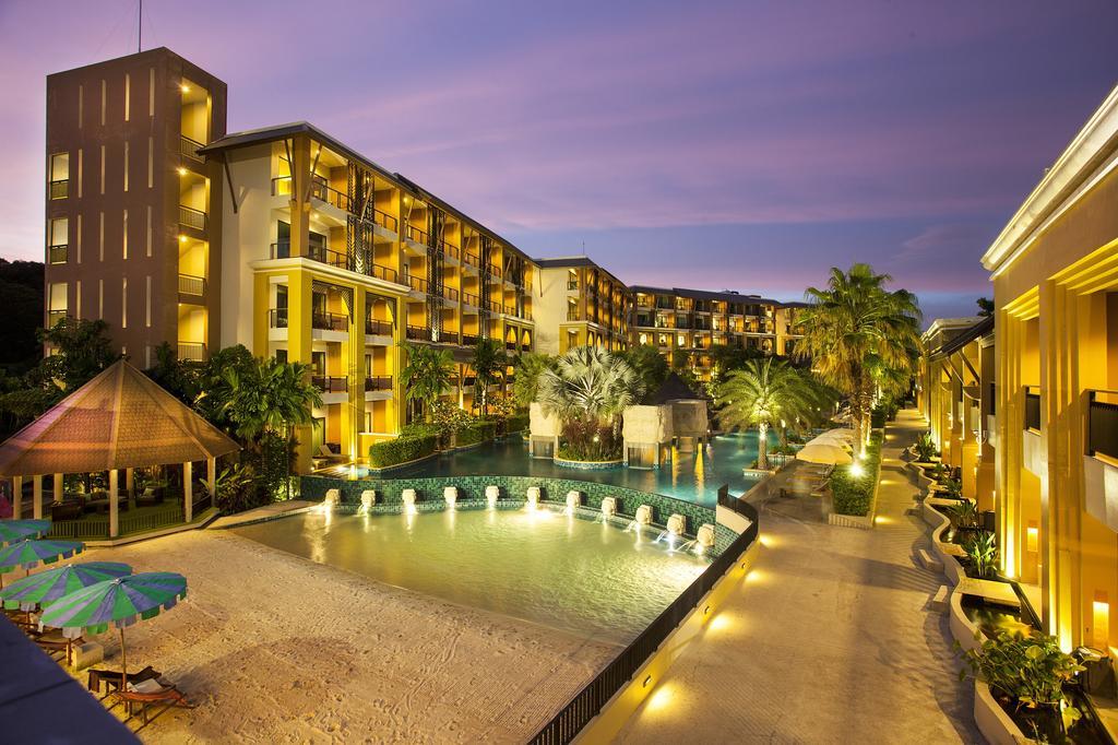 Rawai Palm Beach Resort - Sha Extra Plus Exterior foto