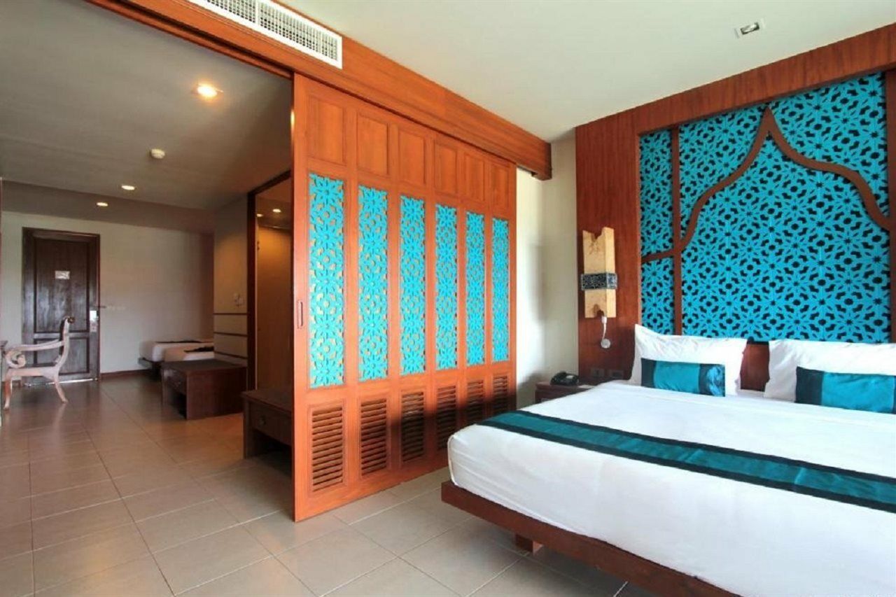 Rawai Palm Beach Resort - Sha Extra Plus Exterior foto